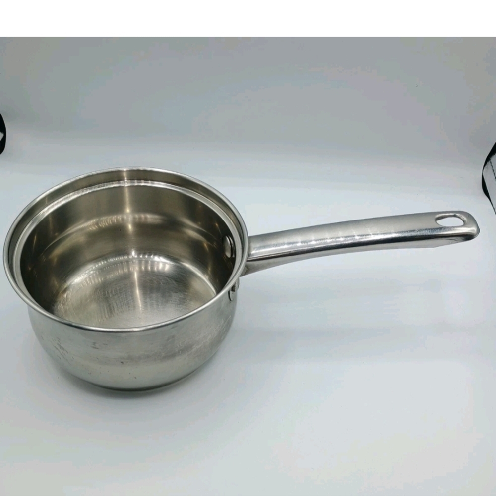 Maitre Chef 18-10 Stainless Steel 1 Quart Sauce Pan With Lid